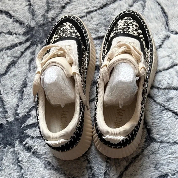 Mi.iM Women's Black and Cream Patterned Sneakers - Picture 2 of 5